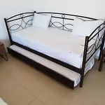 Merovili μικρές ενοικιαζόμενες