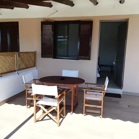 Merovili μικρές ενοικιαζόμενες Apartament *